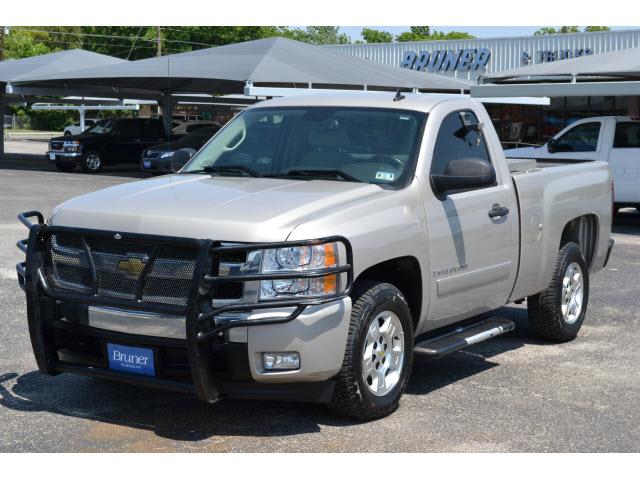 Photo of 2007 Chevrolet Silverado 1500