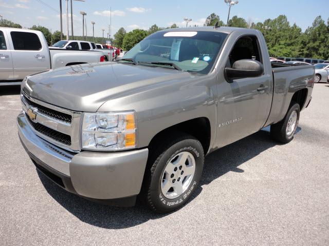Photo of 2008 Chevrolet Silverado 1500