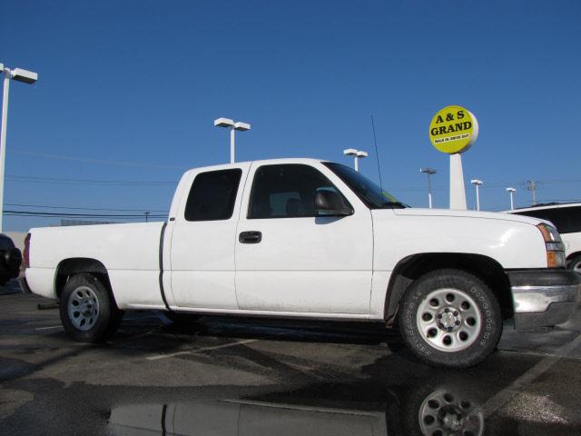 Photo of 2005 Chevrolet Silverado 1500