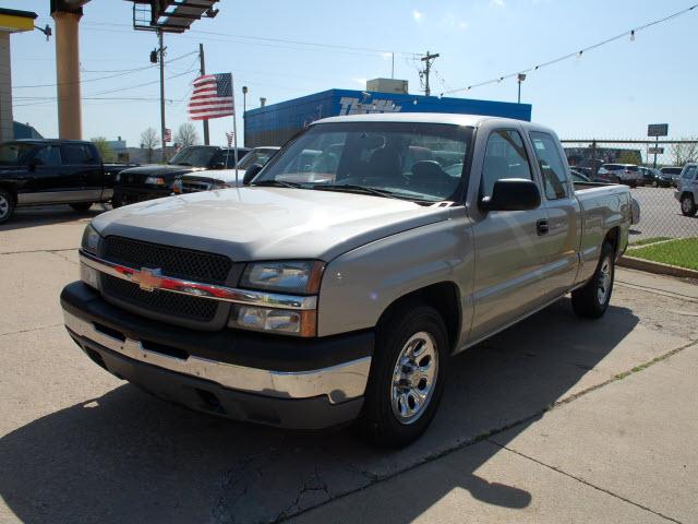 Photo of 2005 Chevrolet Silverado 1500