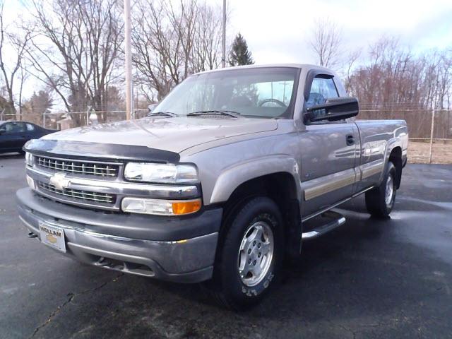 Photo of 2002 Chevrolet Silverado 1500