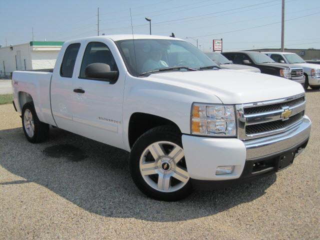 Photo of 2008 Chevrolet Silverado 1500