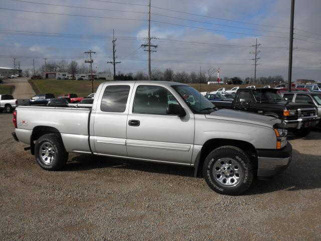 Photo of 2005 Chevrolet Silverado 1500