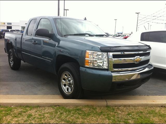 Photo of 2008 Chevrolet Silverado 1500