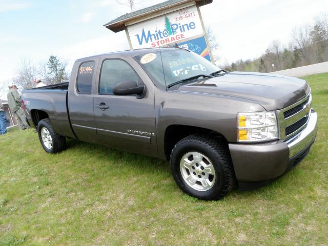 Photo of 2008 Chevrolet Silverado 1500