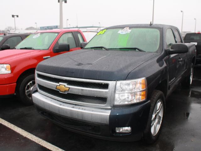 Photo of 2008 Chevrolet Silverado 1500