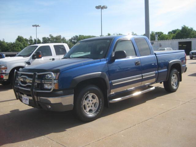 Photo of 2004 Chevrolet Silverado 1500