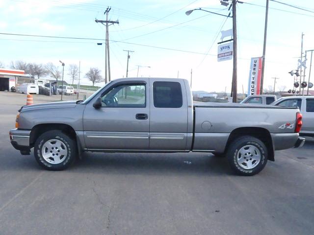 Photo of 2006 Chevrolet Silverado 1500