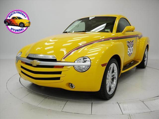 Photo of 2005 Chevrolet SSR