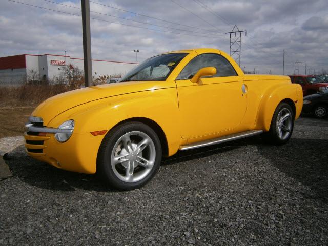 Photo of 2005 Chevrolet SSR