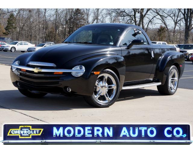 Photo of 2004 Chevrolet SSR