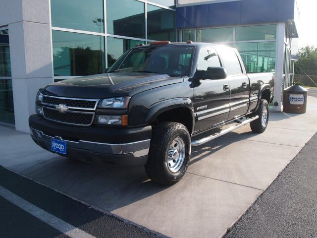 Photo of 2005 Chevrolet Silverado 2500HD