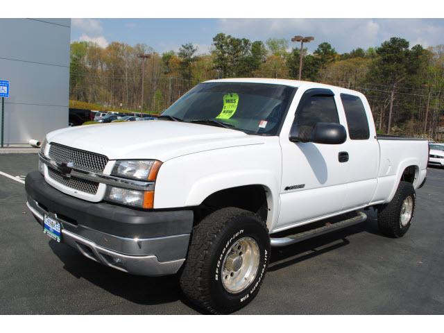 Photo of 2004 Chevrolet Silverado 2500HD