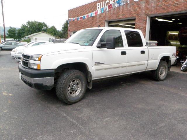 Photo of 2006 Chevrolet Silverado 2500