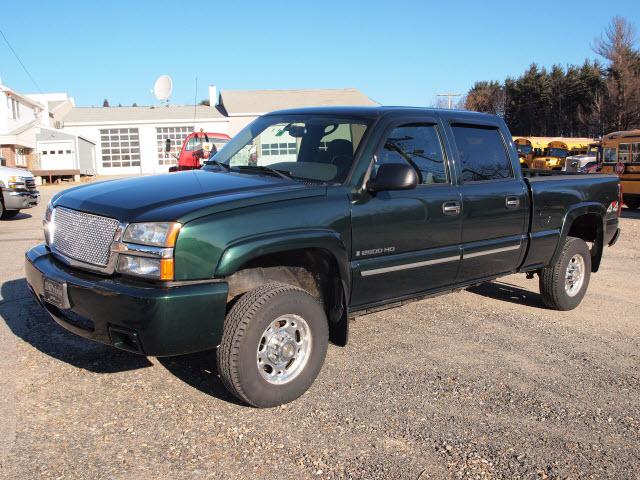 Photo of 2004 Chevrolet Silverado 2500HD