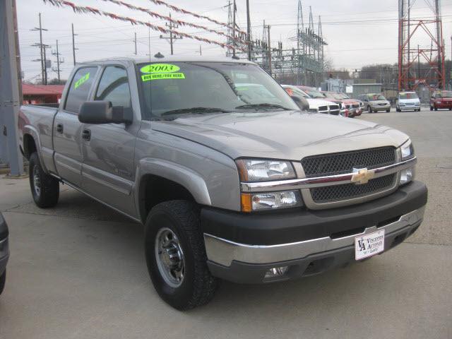 Photo of 2003 Chevrolet Silverado 2500HD