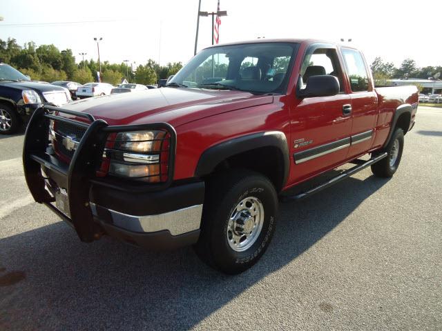 Photo of 2004 Chevrolet Silverado 2500