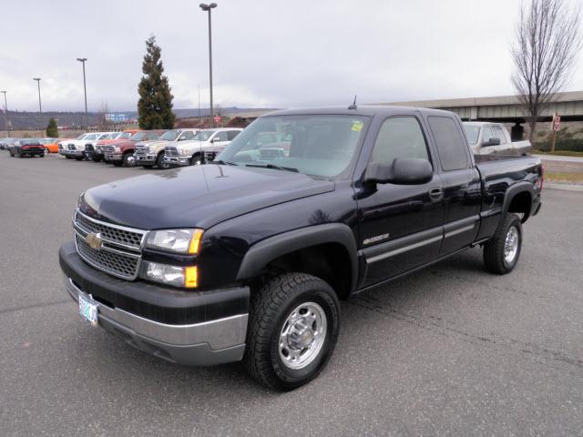 Photo of 2005 Chevrolet Silverado 2500HD