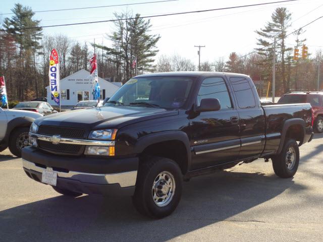 Photo of 2004 Chevrolet Silverado 2500