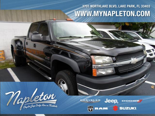 Photo of 2004 Chevrolet Silverado 3500
