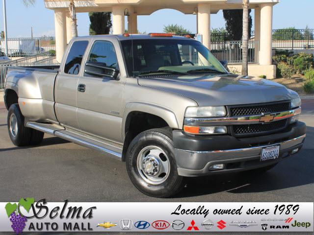 Photo of 2001 Chevrolet Silverado 3500