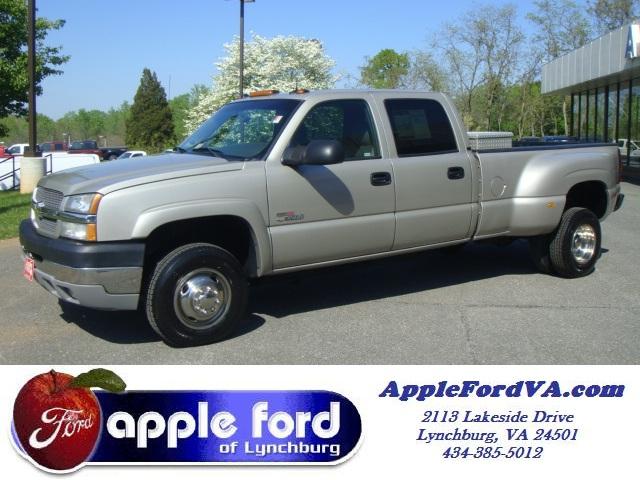 Photo of 2004 Chevrolet Silverado 3500