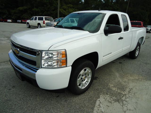 Photo of 2010 Chevrolet Silverado 1500