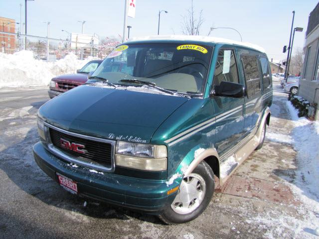 Photo of 1998 GMC Safari
