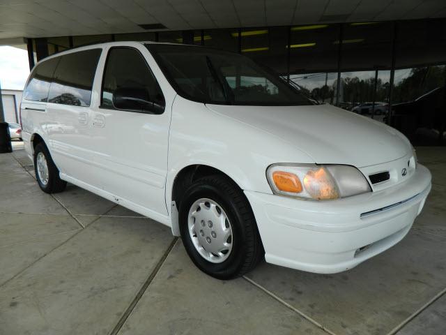 Photo of 2000 Oldsmobile Silhouette