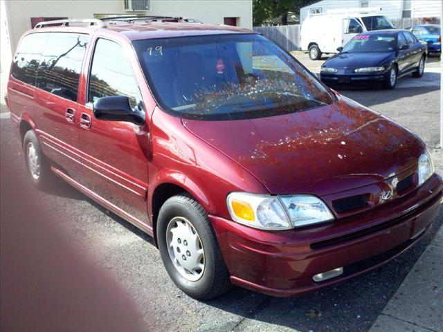 Photo of 2000 Oldsmobile Silhouette