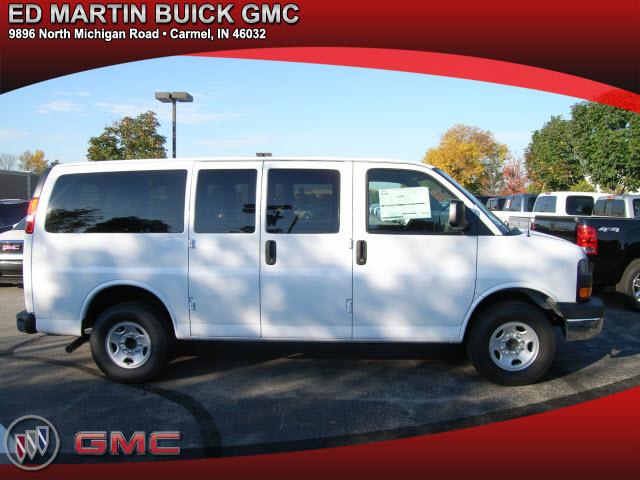 Photo of 2012 GMC Savana Passenger