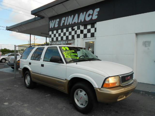 Photo of 1999 GMC Jimmy