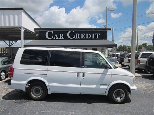 Photo of 1999 GMC Safari