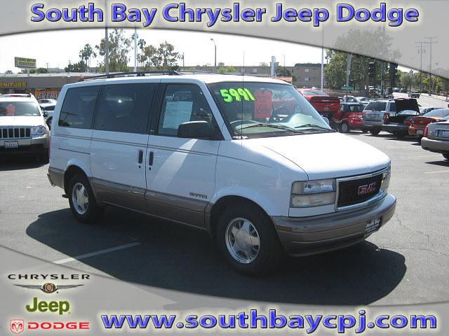 Photo of 2000 GMC Safari