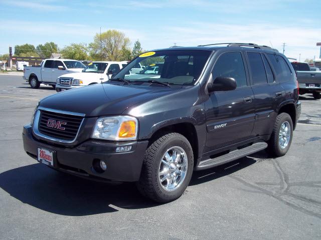 Photo of 2003 GMC Envoy