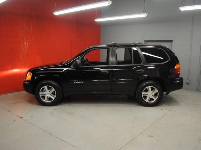 Photo of 2005 GMC Envoy