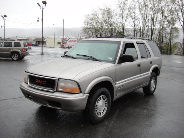 Photo of 2001 GMC Jimmy