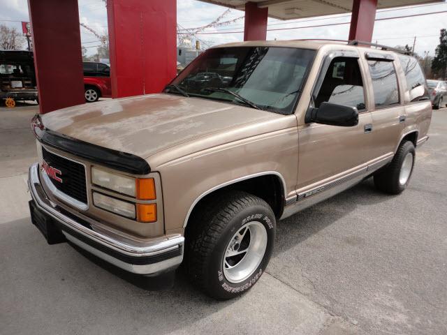 Photo of 1996 GMC Yukon