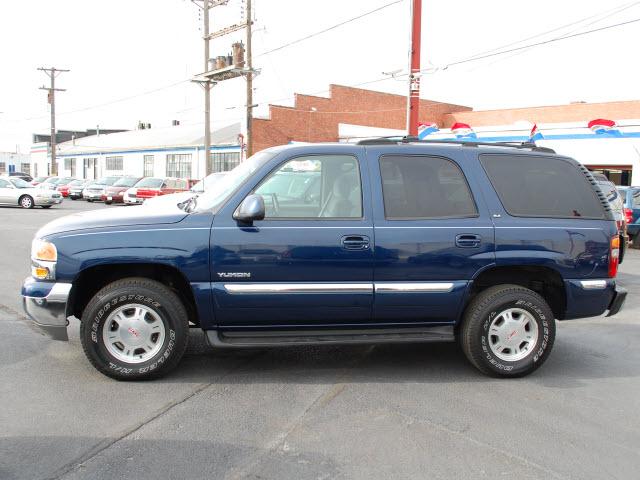 Photo of 2002 GMC Yukon