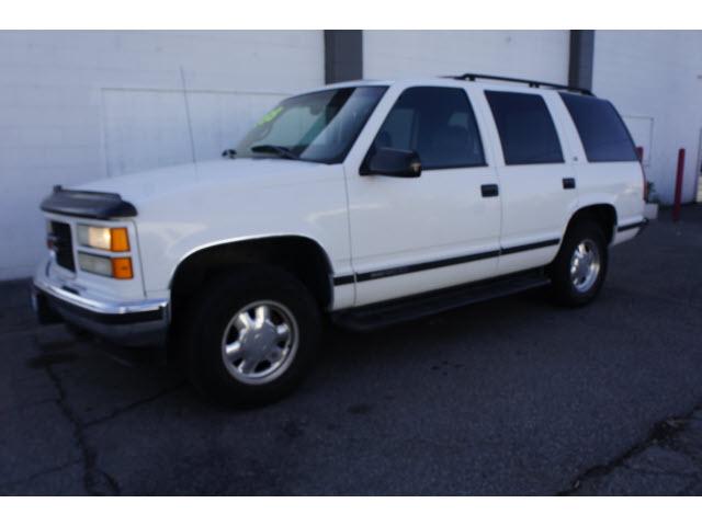 Photo of 1999 GMC Yukon
