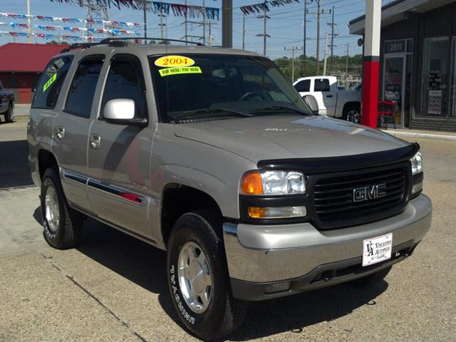 Photo of 2004 GMC Yukon