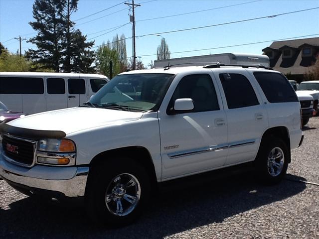 Photo of 2004 GMC Yukon