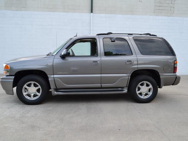 Photo of 2005 GMC Yukon