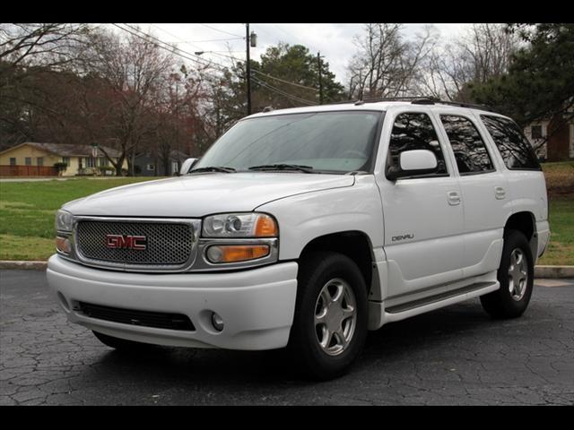 Photo of 2004 GMC Yukon