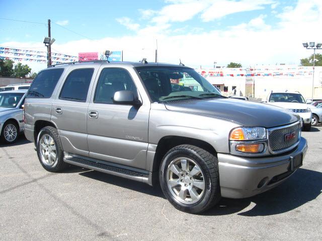Photo of 2005 GMC Yukon