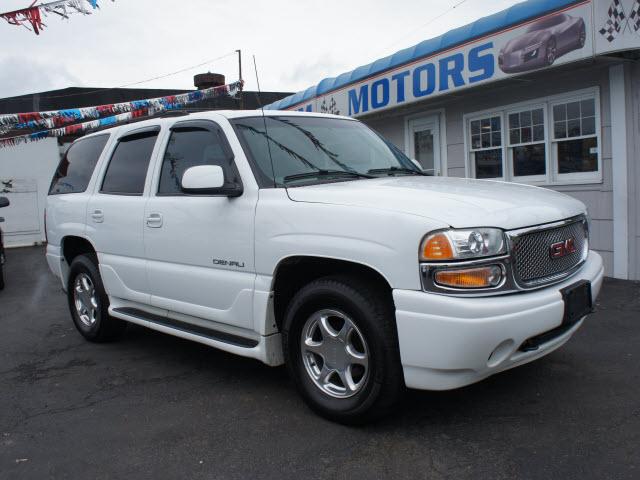 Photo of 2002 GMC Yukon