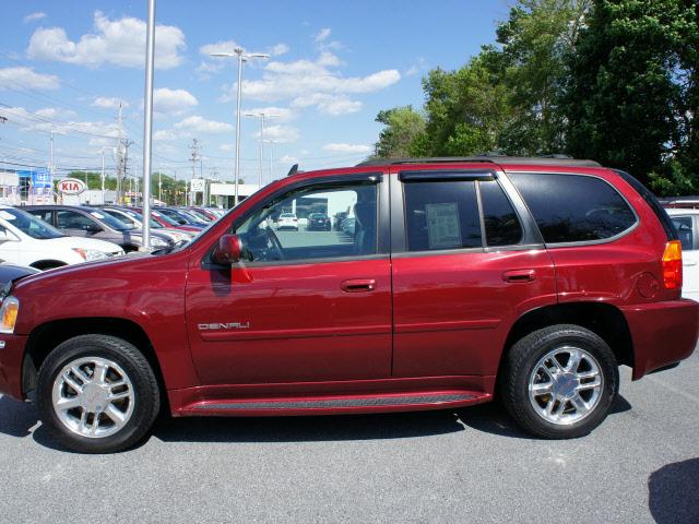 Photo of 2008 GMC Envoy