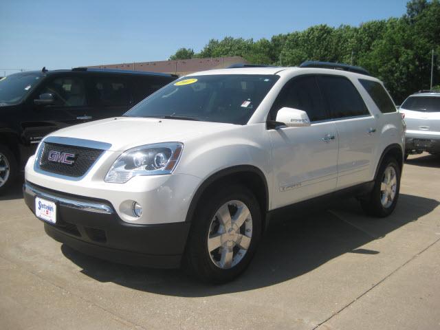 Photo of 2007 GMC Acadia