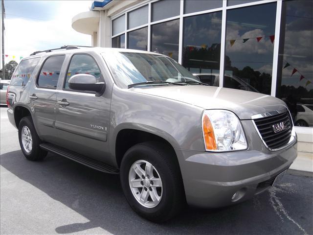 Photo of 2008 GMC Yukon