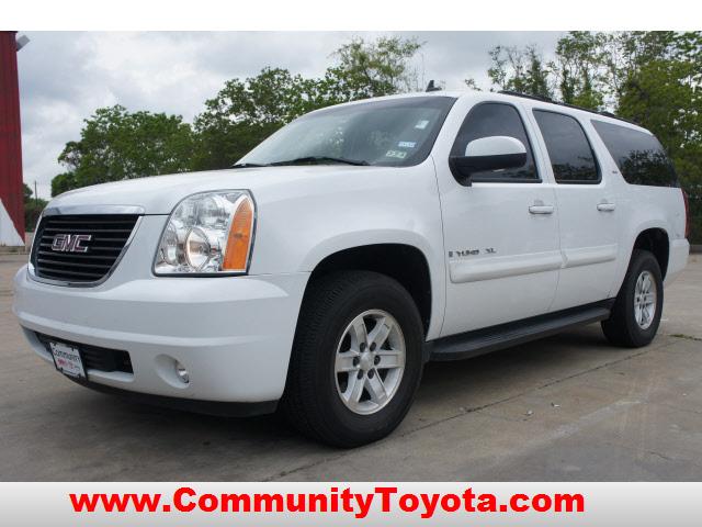 Photo of 2007 GMC Yukon XL
